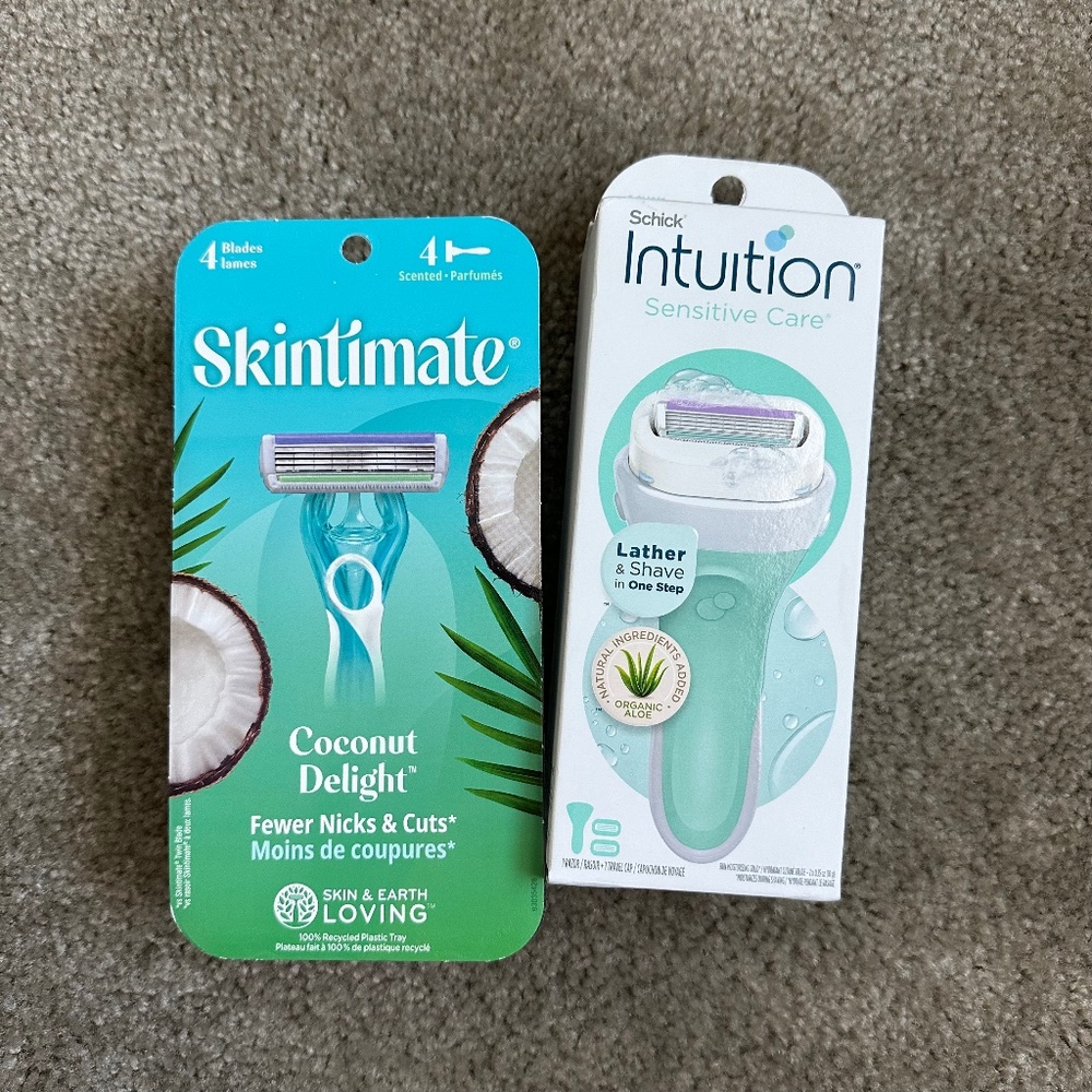 Women's Personal Care Schick Razor Bundle